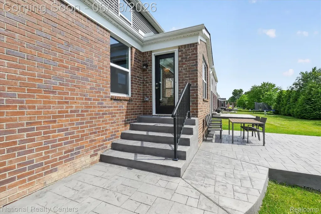 33137 Fuhrmann Drive Sterling Heights City MI 48310