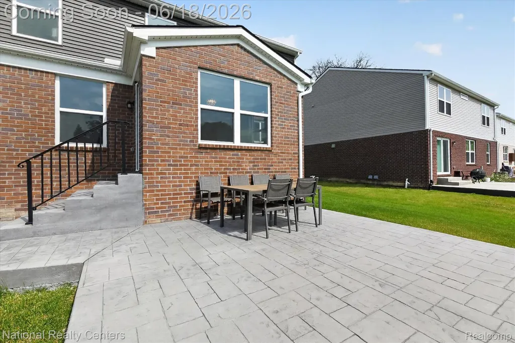 33137 Fuhrmann Drive Sterling Heights City MI 48310