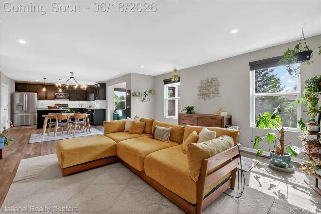 33137 Fuhrmann Drive Sterling Heights City MI 48310
