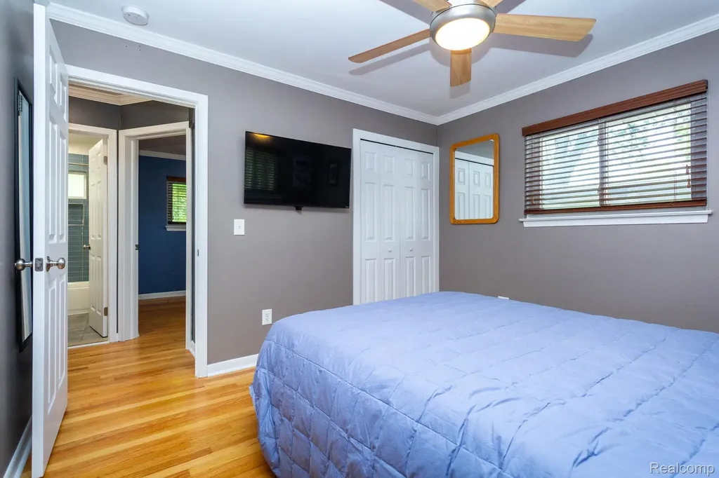 4333 Manor Avenue Royal Oak City MI 48073