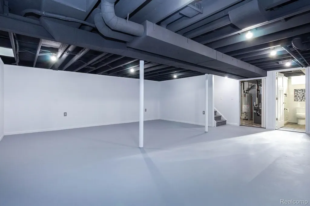 4333 Manor Avenue Royal Oak City MI 48073