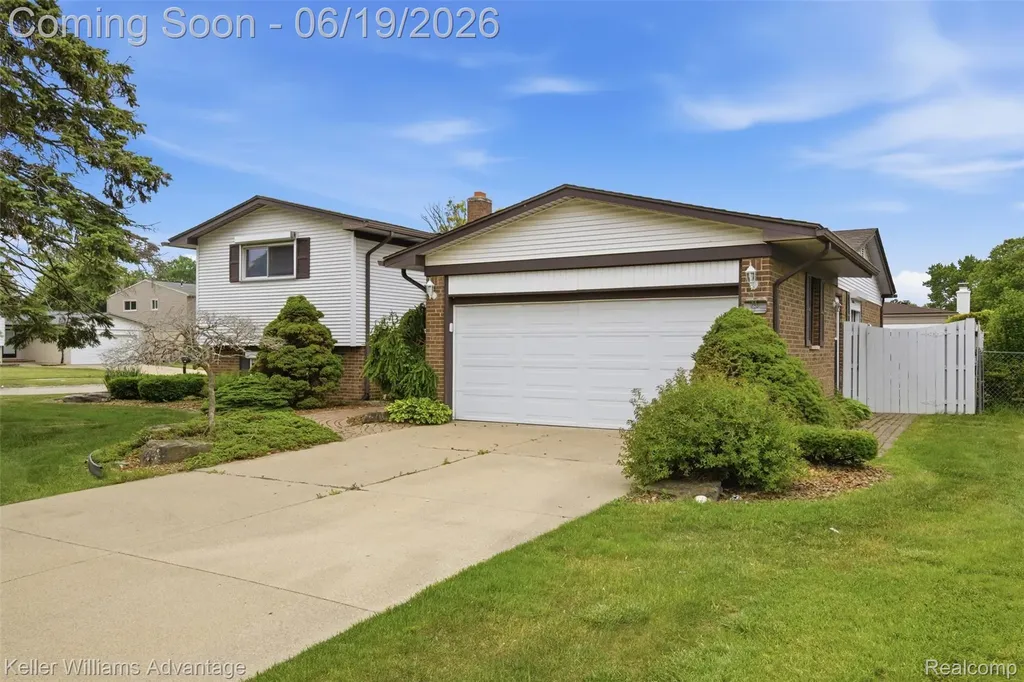 35729 Duke Drive Sterling Heights City MI 48310