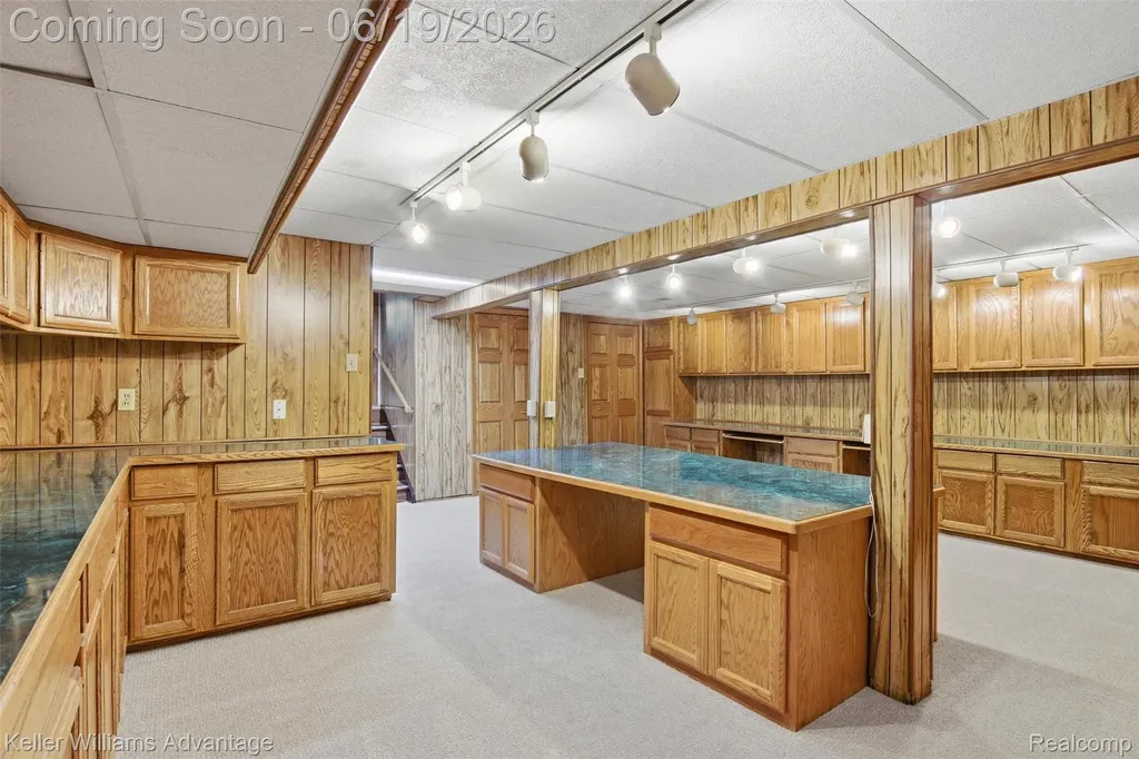 35729 Duke Drive Sterling Heights City MI 48310