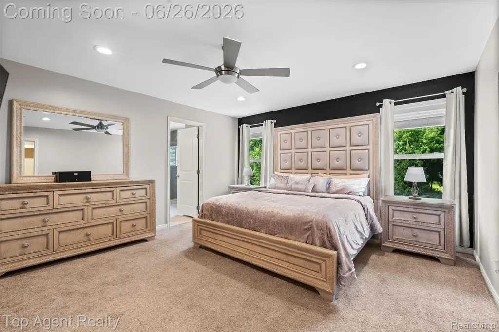 13826 Grandeur Avenue Shelby Charter Township MI 48315