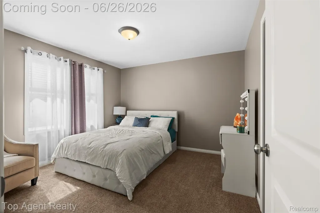 13826 Grandeur Avenue Shelby Charter Township MI 48315