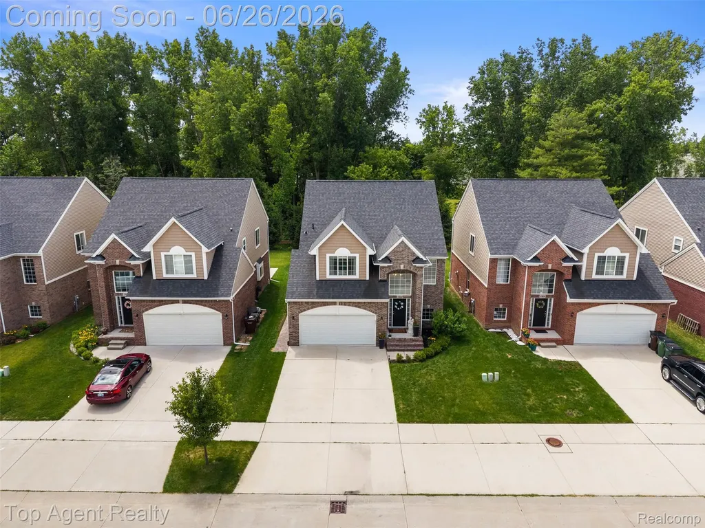 13826 Grandeur Avenue Shelby Charter Township MI 48315