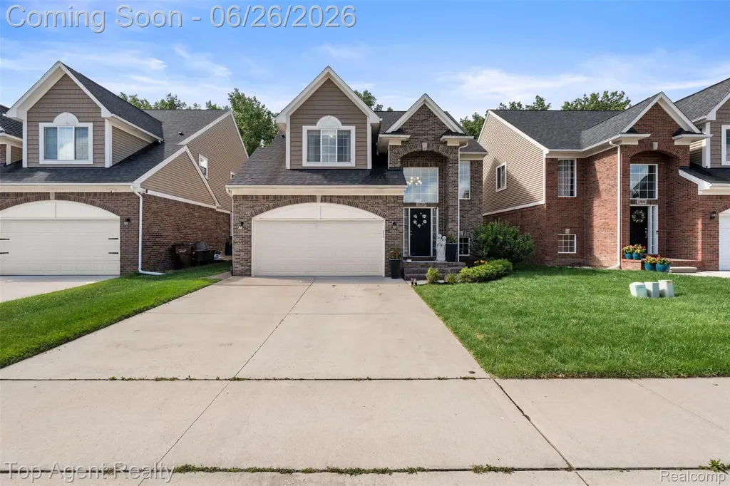 13826 Grandeur Avenue Shelby Charter Township MI 48315