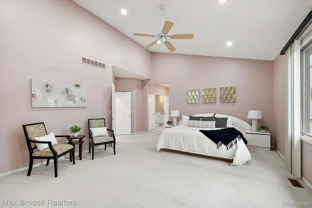 2295 Shore Hill Drive West Bloomfield Charter Township MI 48323