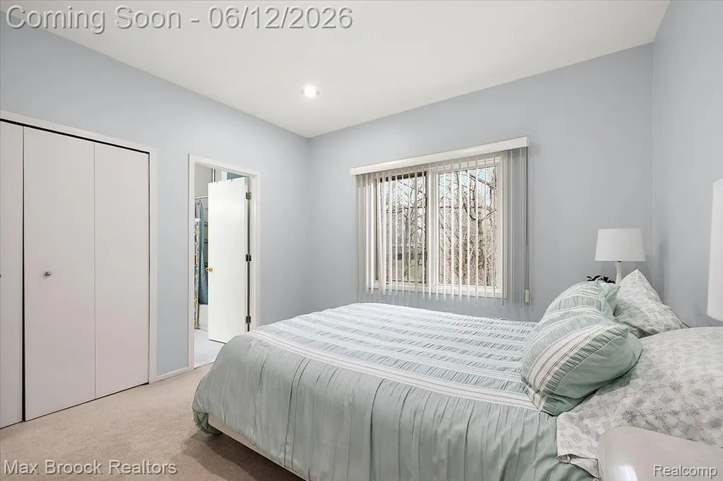 2295 Shore Hill Drive West Bloomfield Charter Township MI 48323