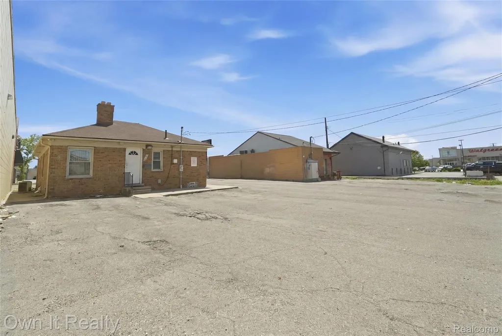 7247 Schaefer Road Dearborn City MI 48126