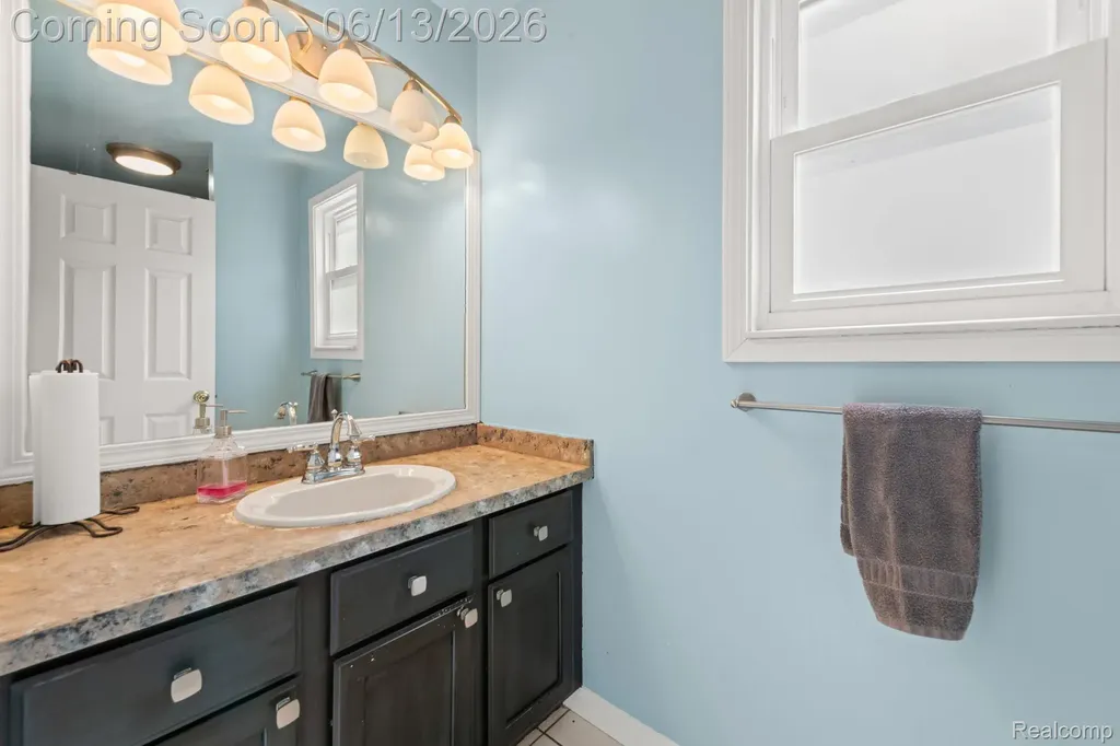 1784 Harvard Court Oxford Charter Township MI 48371