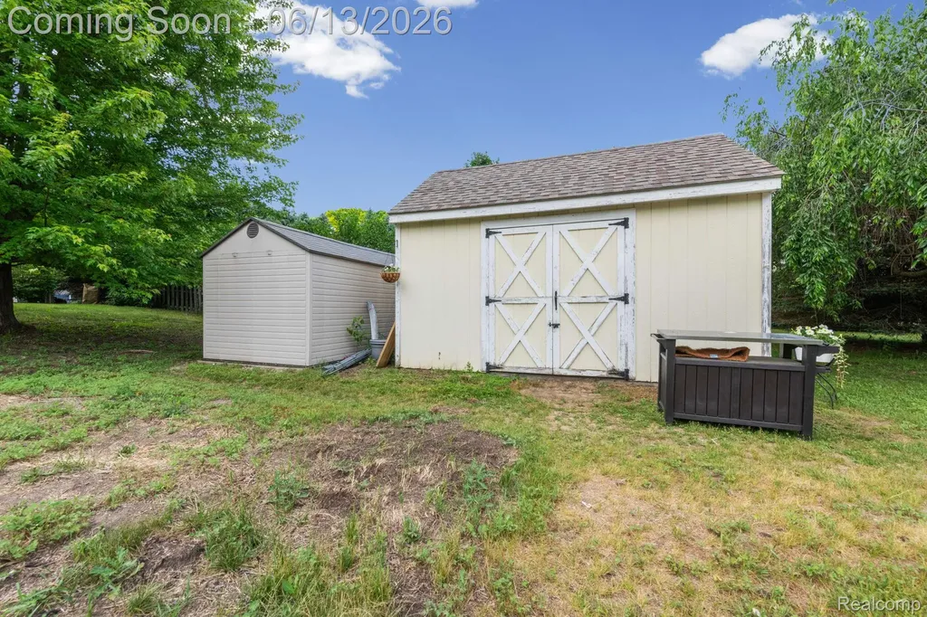 1784 Harvard Court Oxford Charter Township MI 48371