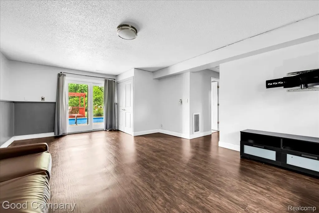403 Donna Drive Clinton Village MI 49236