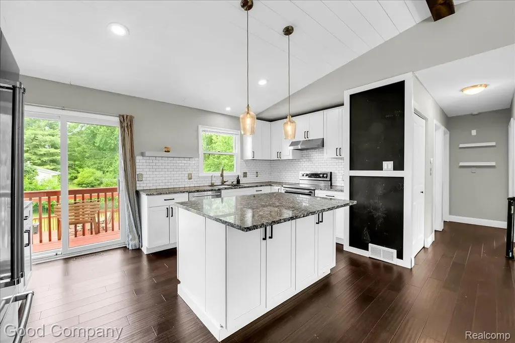 403 Donna Drive Clinton Village MI 49236