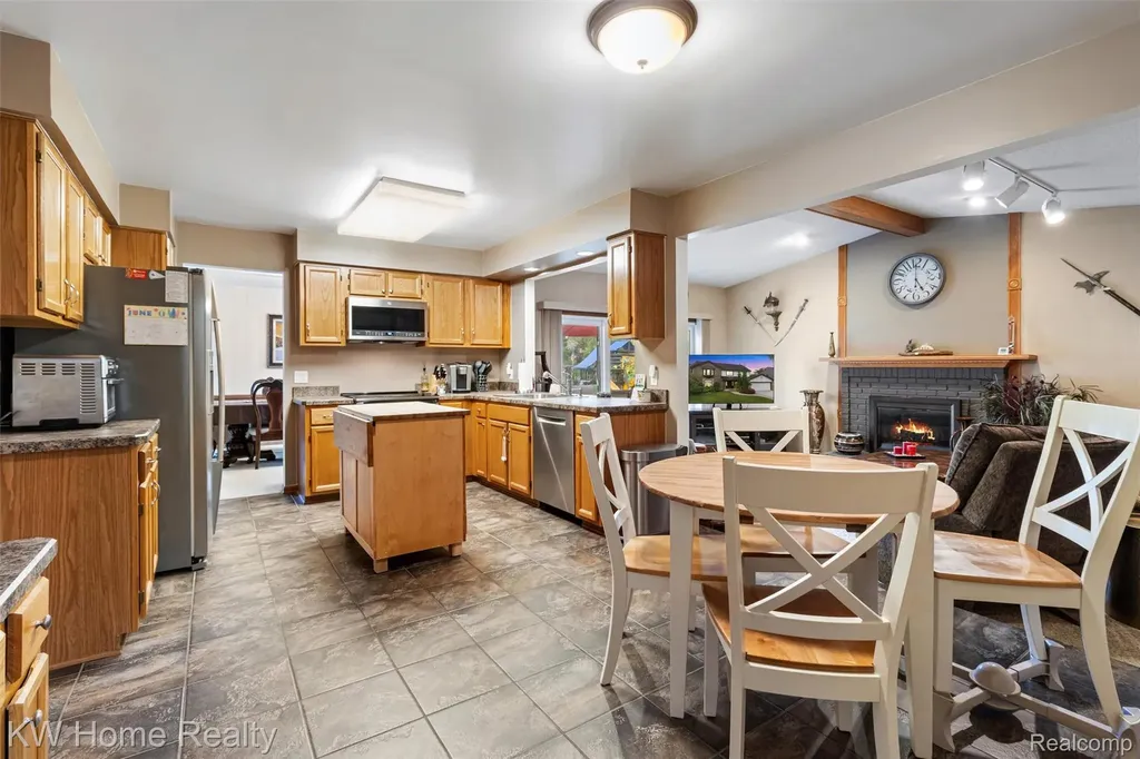 45095 Turnberry Court Canton Charter Township MI 48188