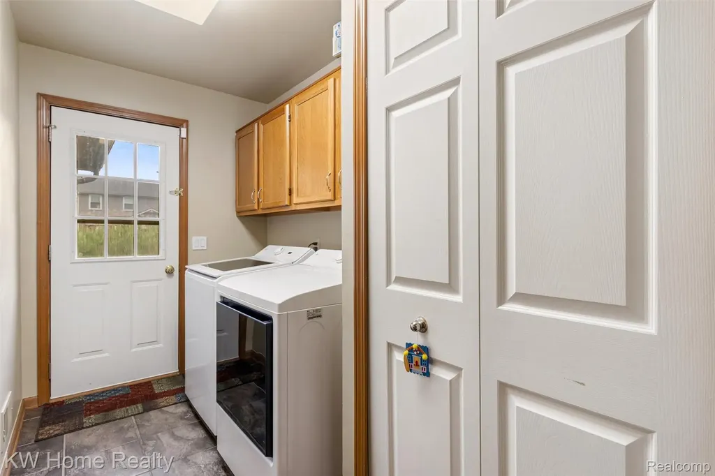 45095 Turnberry Court Canton Charter Township MI 48188