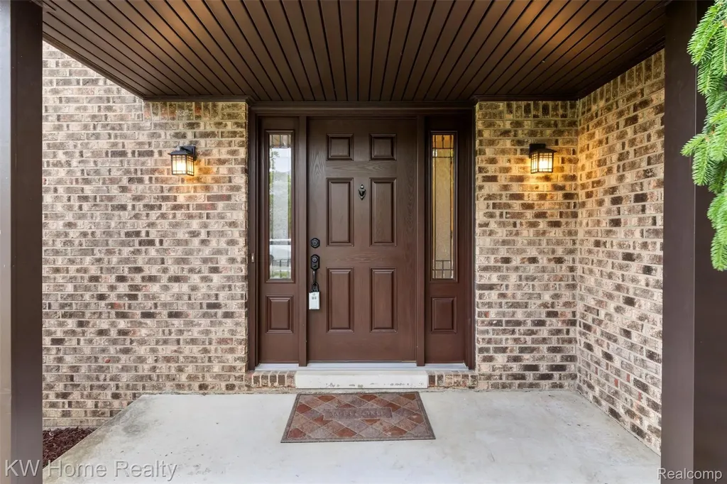 45095 Turnberry Court Canton Charter Township MI 48188