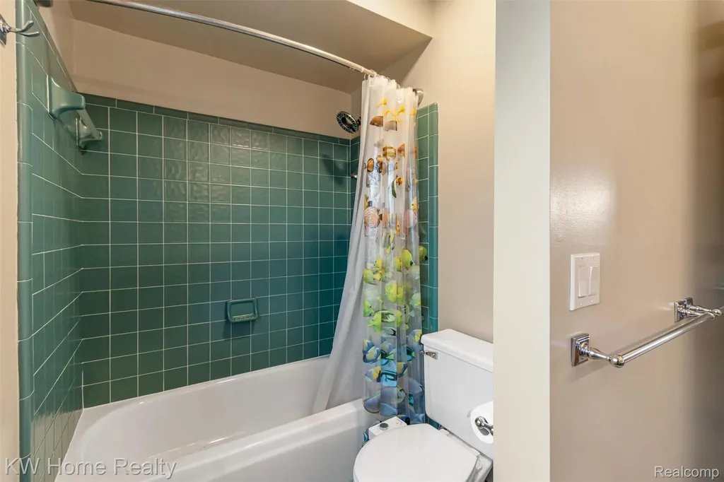 45095 Turnberry Court Canton Charter Township MI 48188