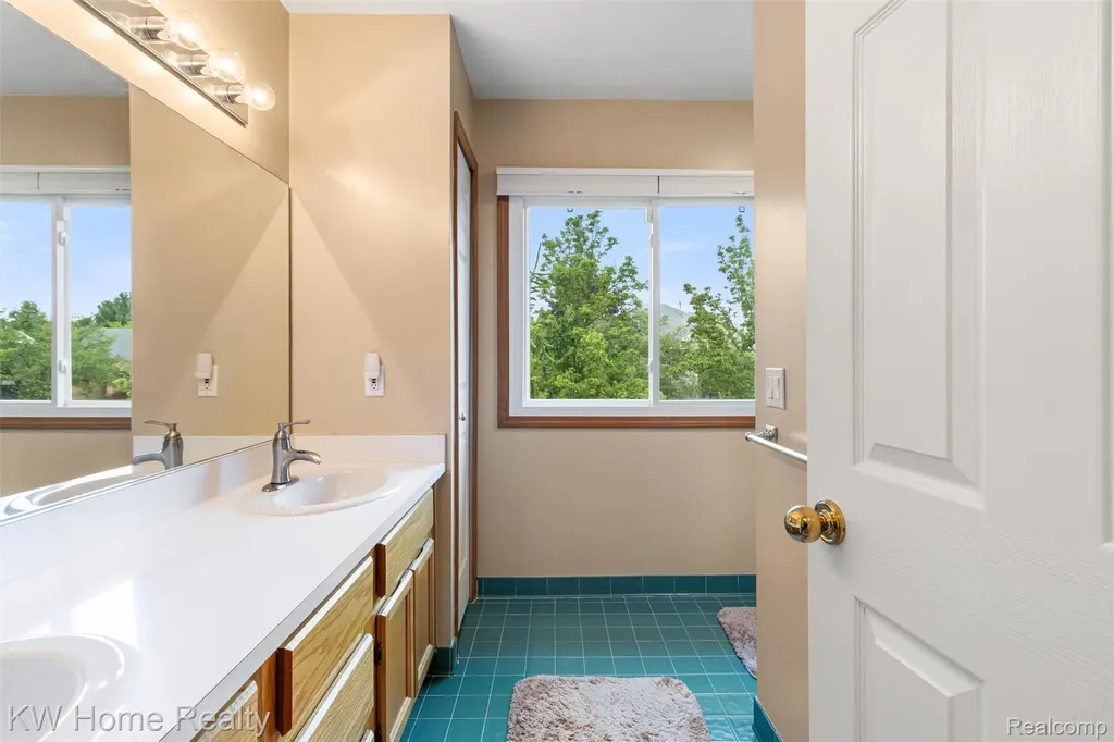 45095 Turnberry Court Canton Charter Township MI 48188