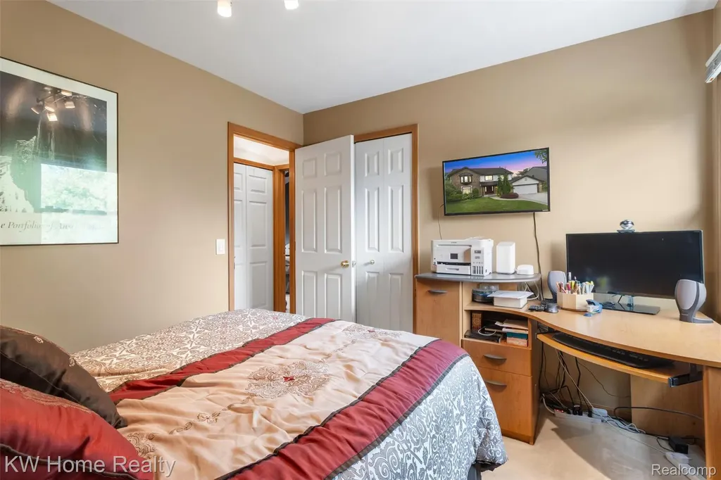 45095 Turnberry Court Canton Charter Township MI 48188