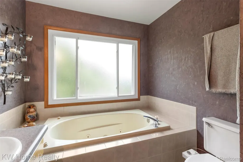 45095 Turnberry Court Canton Charter Township MI 48188