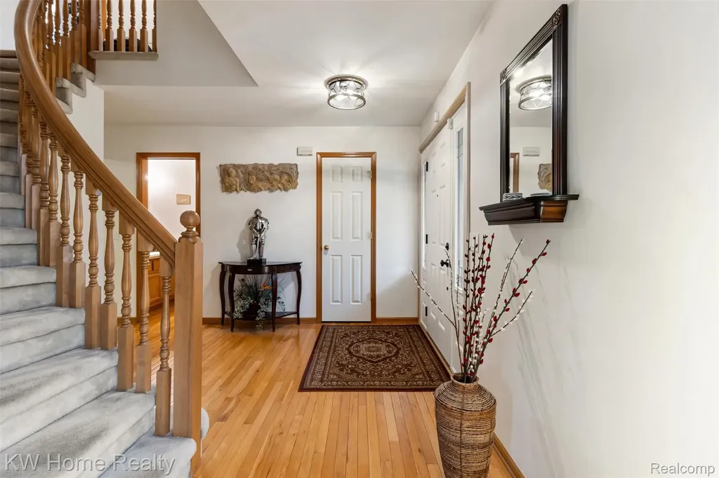 45095 Turnberry Court Canton Charter Township MI 48188