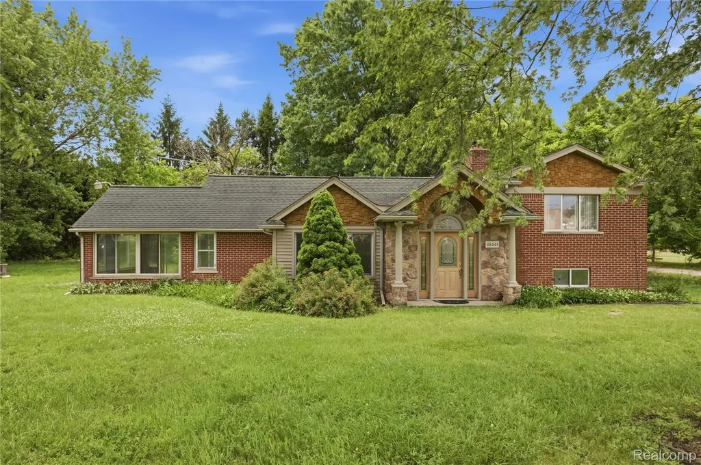 48441 N Territorial Road Plymouth Charter Township MI 48170