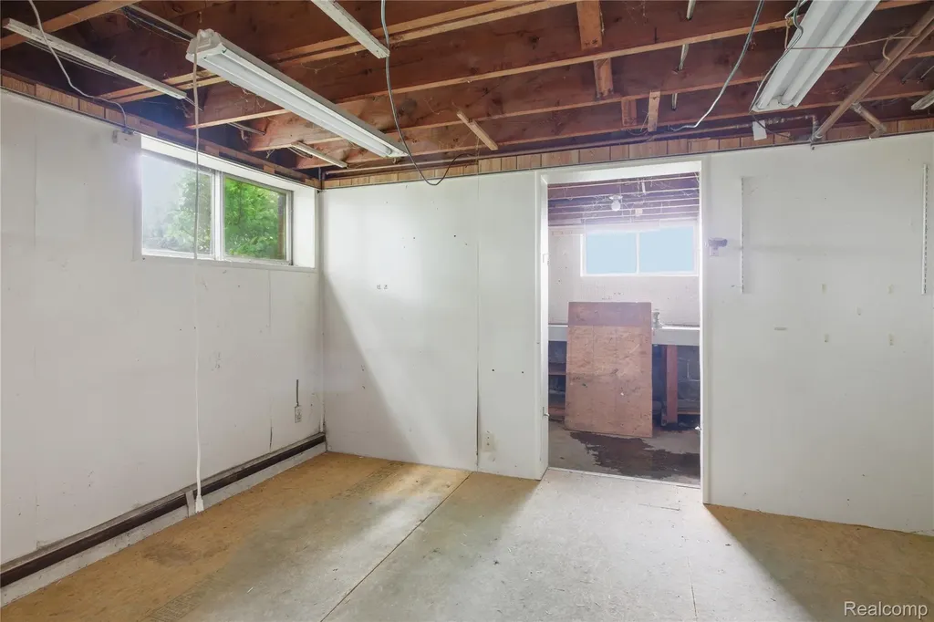 48441 N Territorial Road Plymouth Charter Township MI 48170