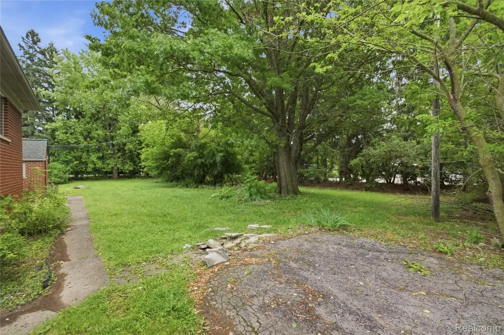 48441 N Territorial Road Plymouth Charter Township MI 48170