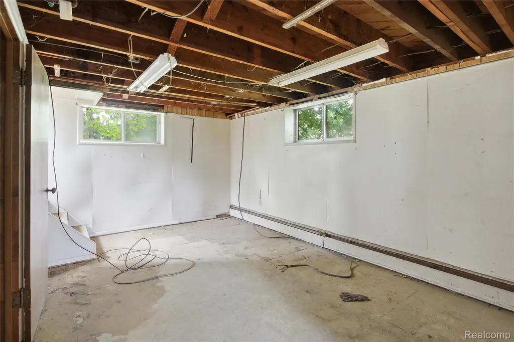 48441 N Territorial Road Plymouth Charter Township MI 48170