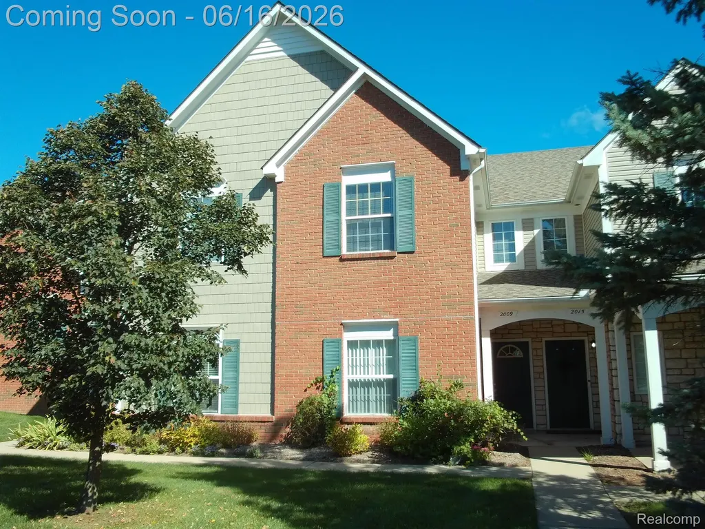 2009 Monarch Drive Shelby Charter Township MI 48316