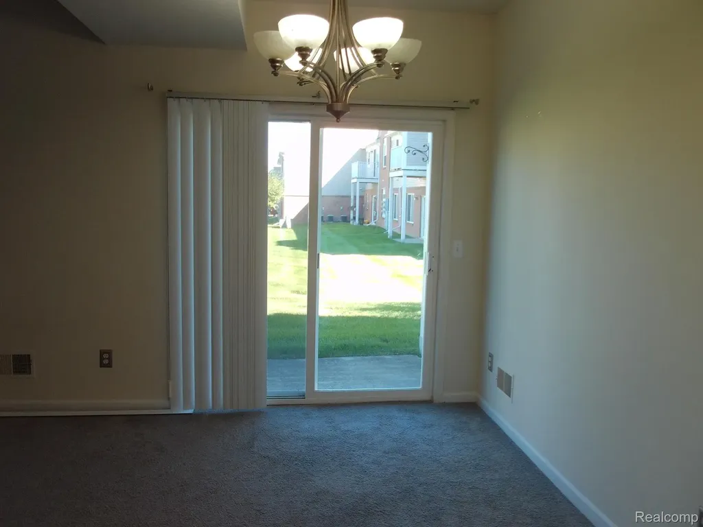 2009 Monarch Drive Shelby Charter Township MI 48316