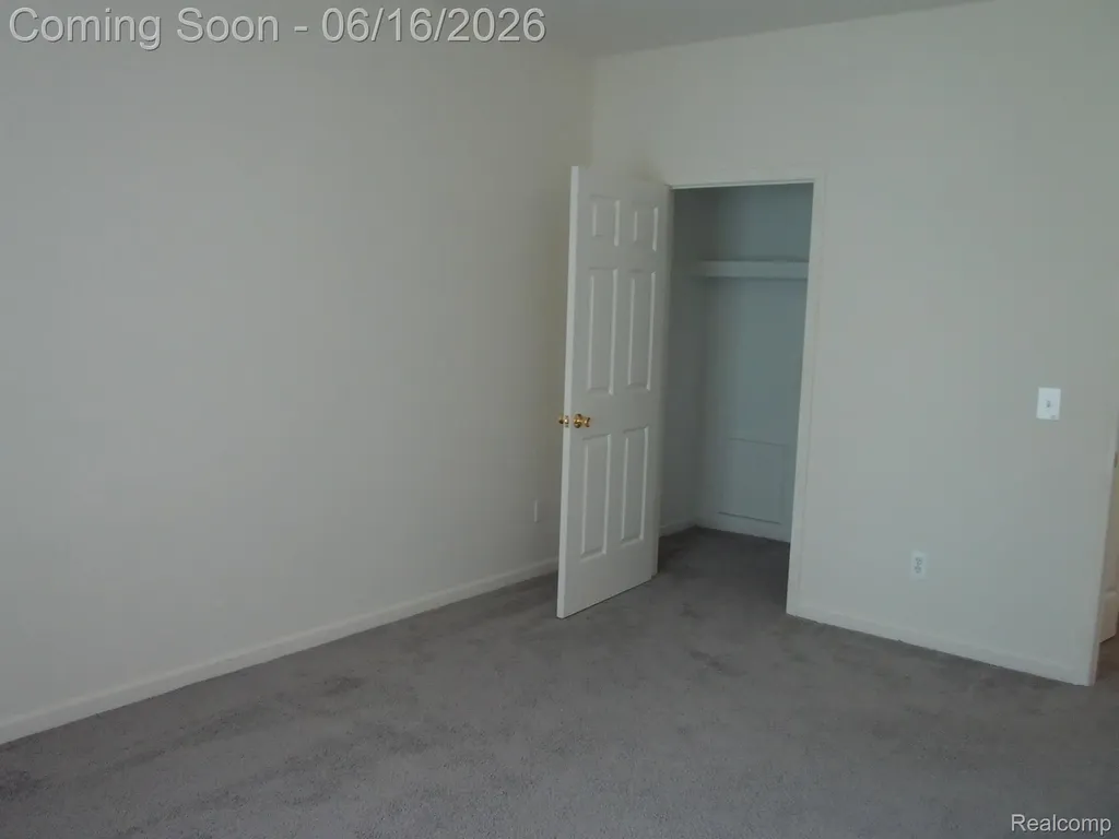 2009 Monarch Drive Shelby Charter Township MI 48316