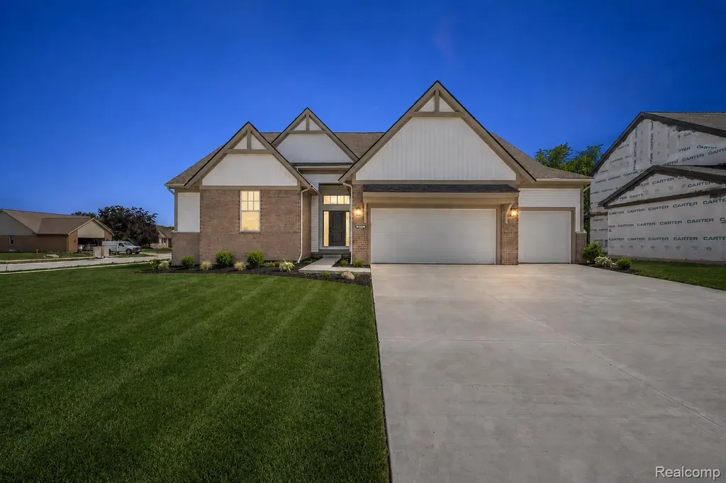28324 Nadia Lane Chesterfield Township MI 48047