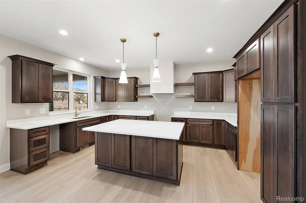 28324 Nadia Lane Chesterfield Township MI 48047