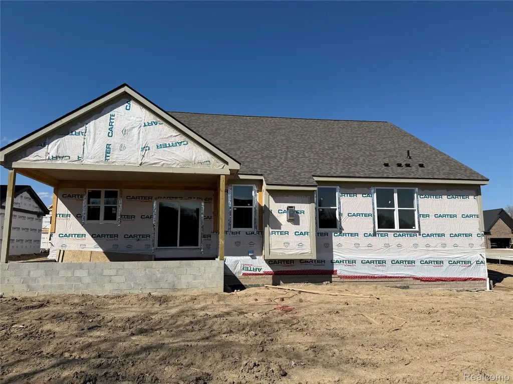 28324 Nadia Lane Chesterfield Township MI 48047