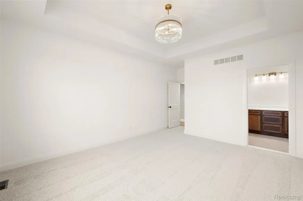 28324 Nadia Lane Chesterfield Township MI 48047