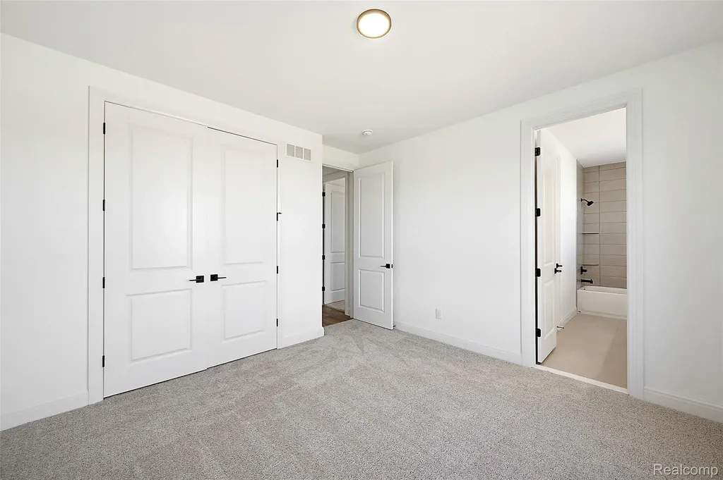 28324 Nadia Lane Chesterfield Township MI 48047