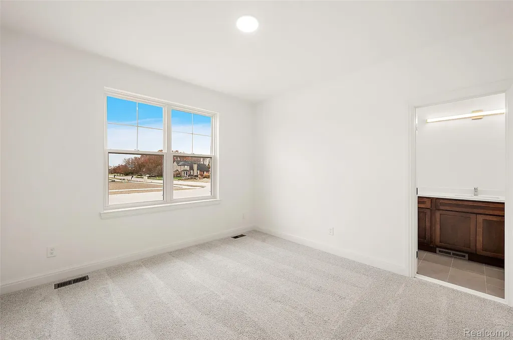 28324 Nadia Lane Chesterfield Township MI 48047