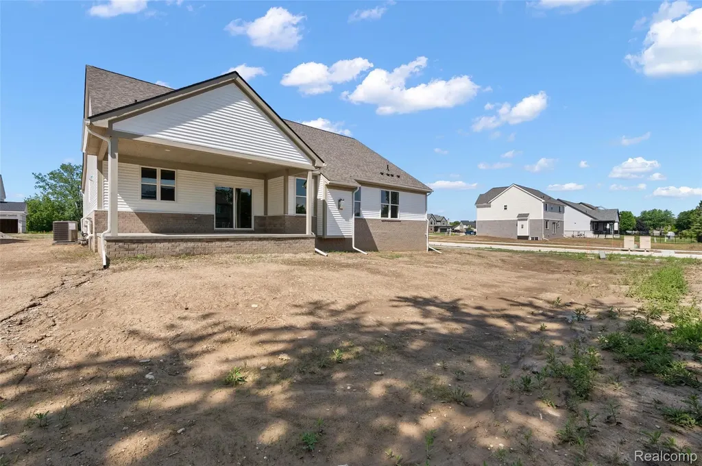 28324 Nadia Lane Chesterfield Township MI 48047