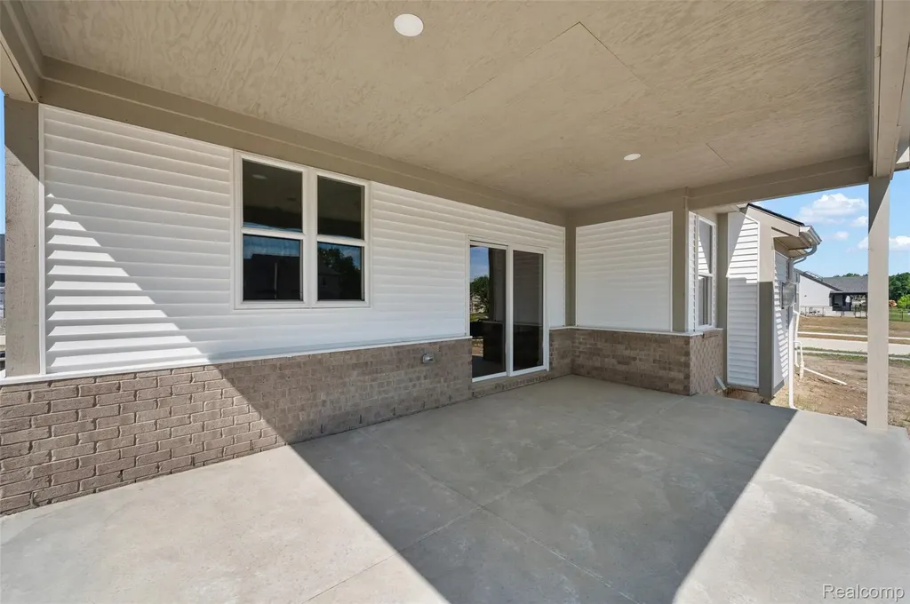 28324 Nadia Lane Chesterfield Township MI 48047