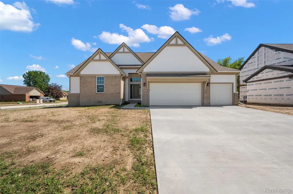 28324 Nadia Lane Chesterfield Township MI 48047