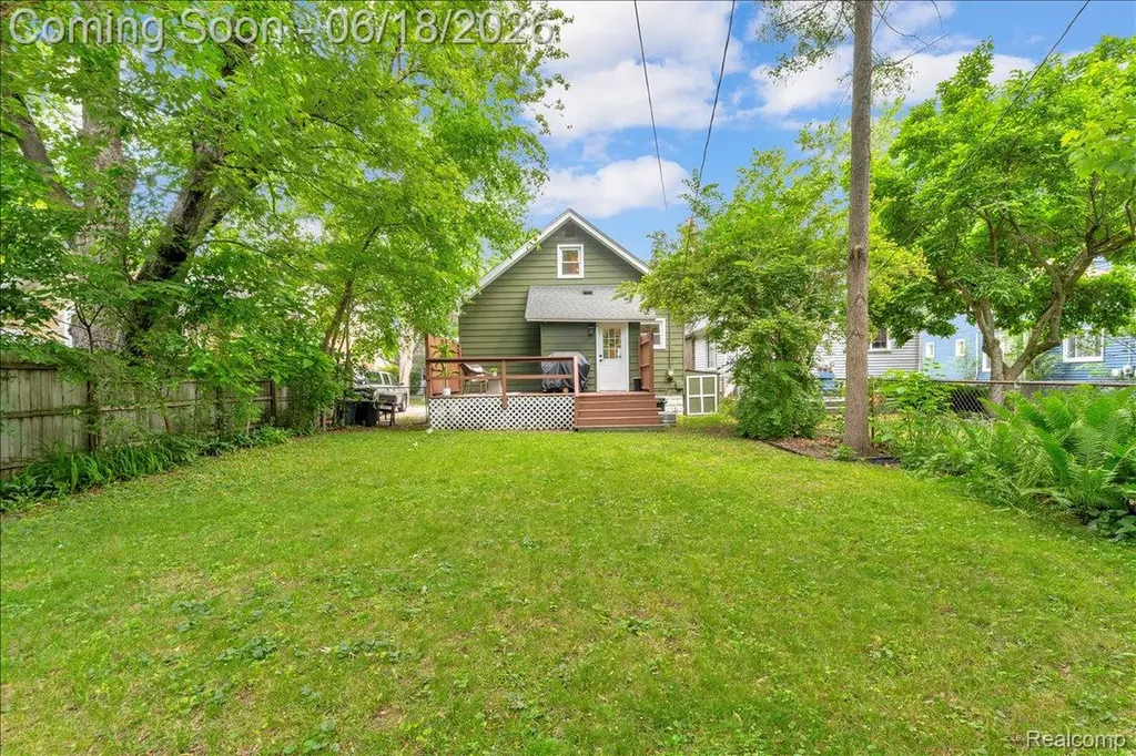 327 Leroy Street Ferndale City MI 48220