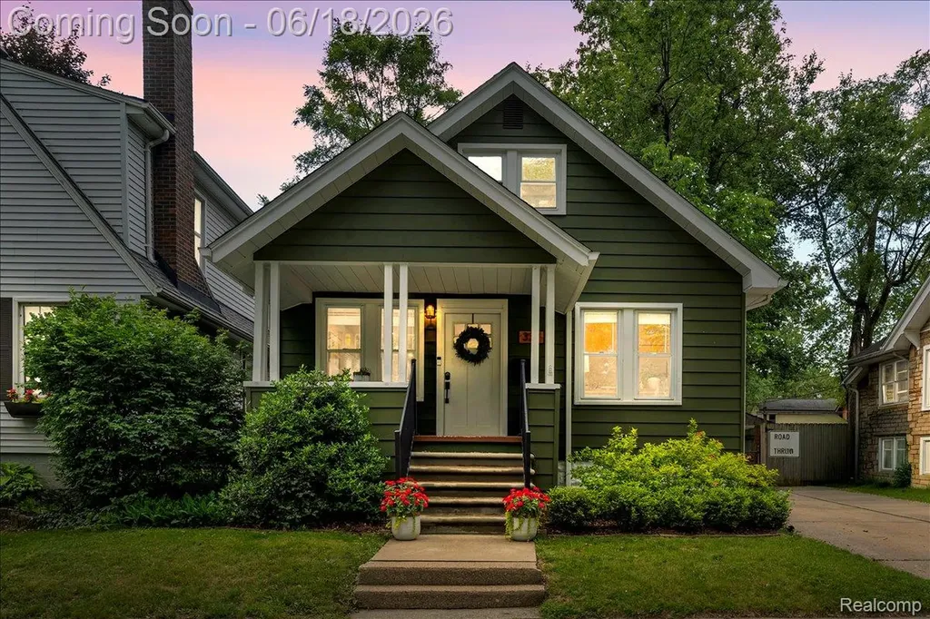 327 Leroy Street Ferndale City MI 48220