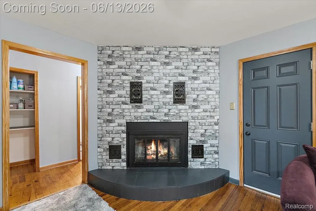 1920 E Saratoga Street Ferndale City MI 48220
