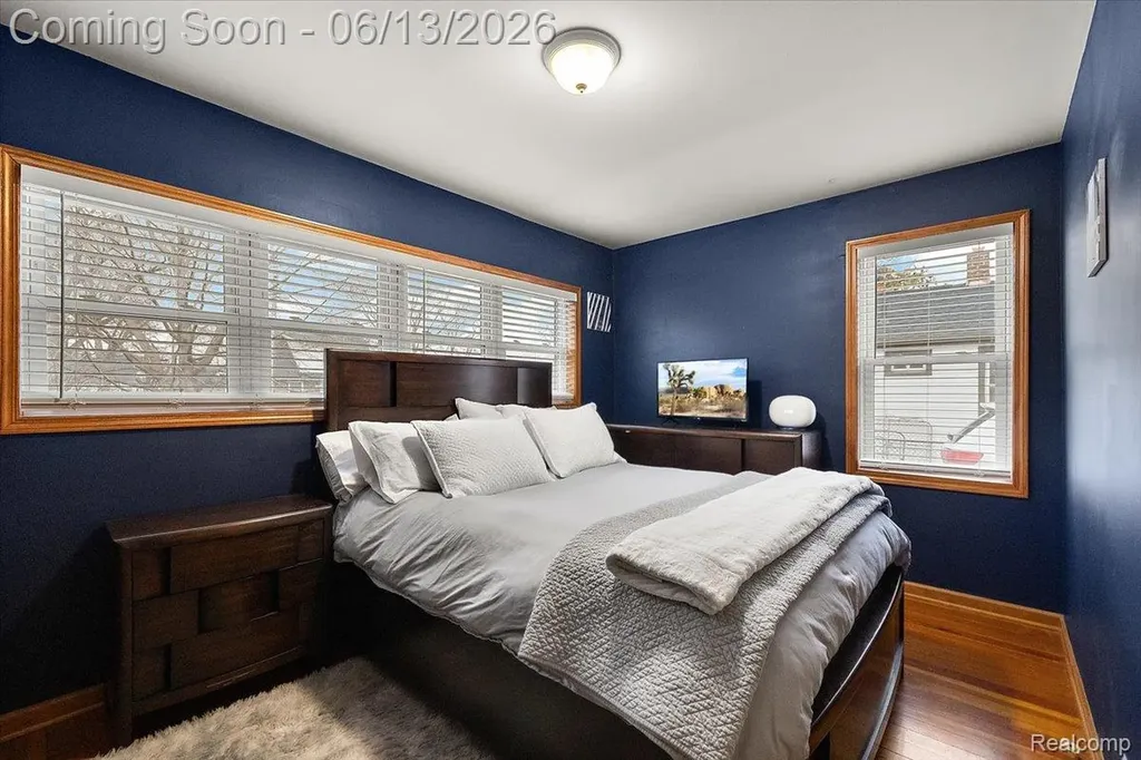1920 E Saratoga Street Ferndale City MI 48220