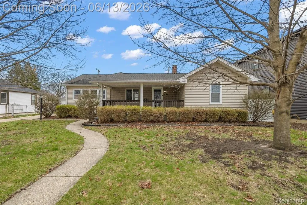 1920 E Saratoga Street Ferndale City MI 48220