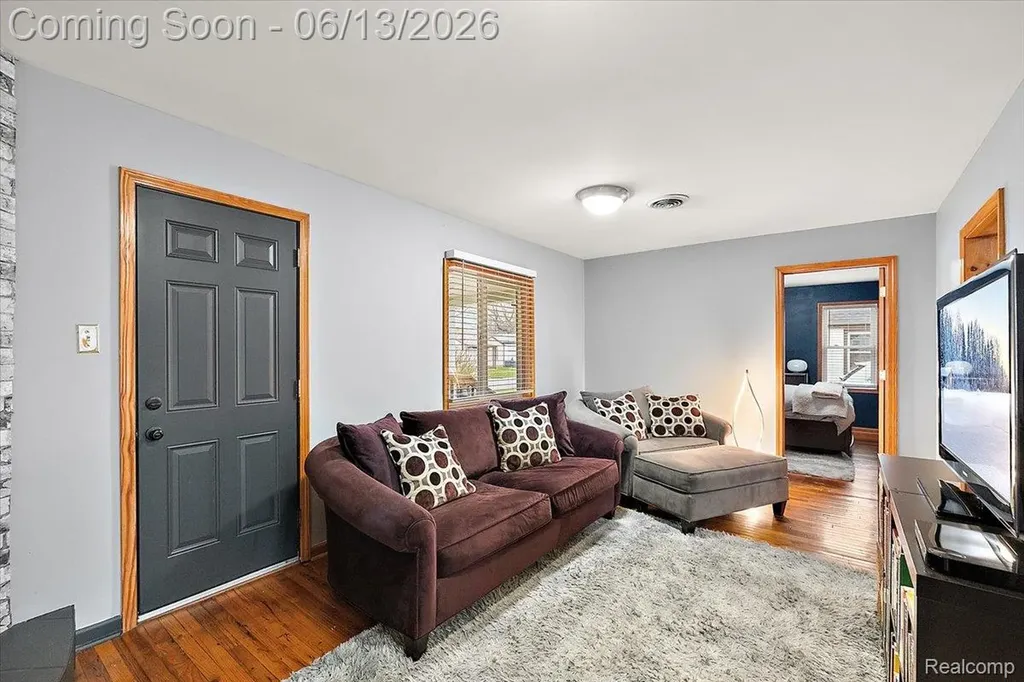 1920 E Saratoga Street Ferndale City MI 48220