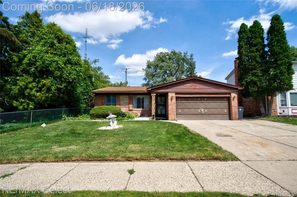 1005 Burlington Drive Flint City MI 48503