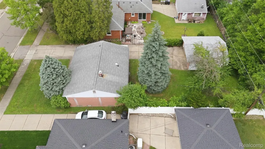 15032 Arcola Street Livonia City MI 48154